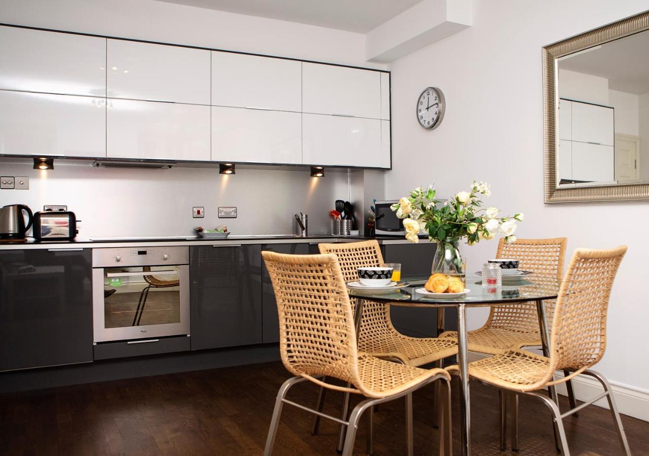 Apt 2, Trafalgar Square 2Nd Floor By Indigo Flats London Exterior photo